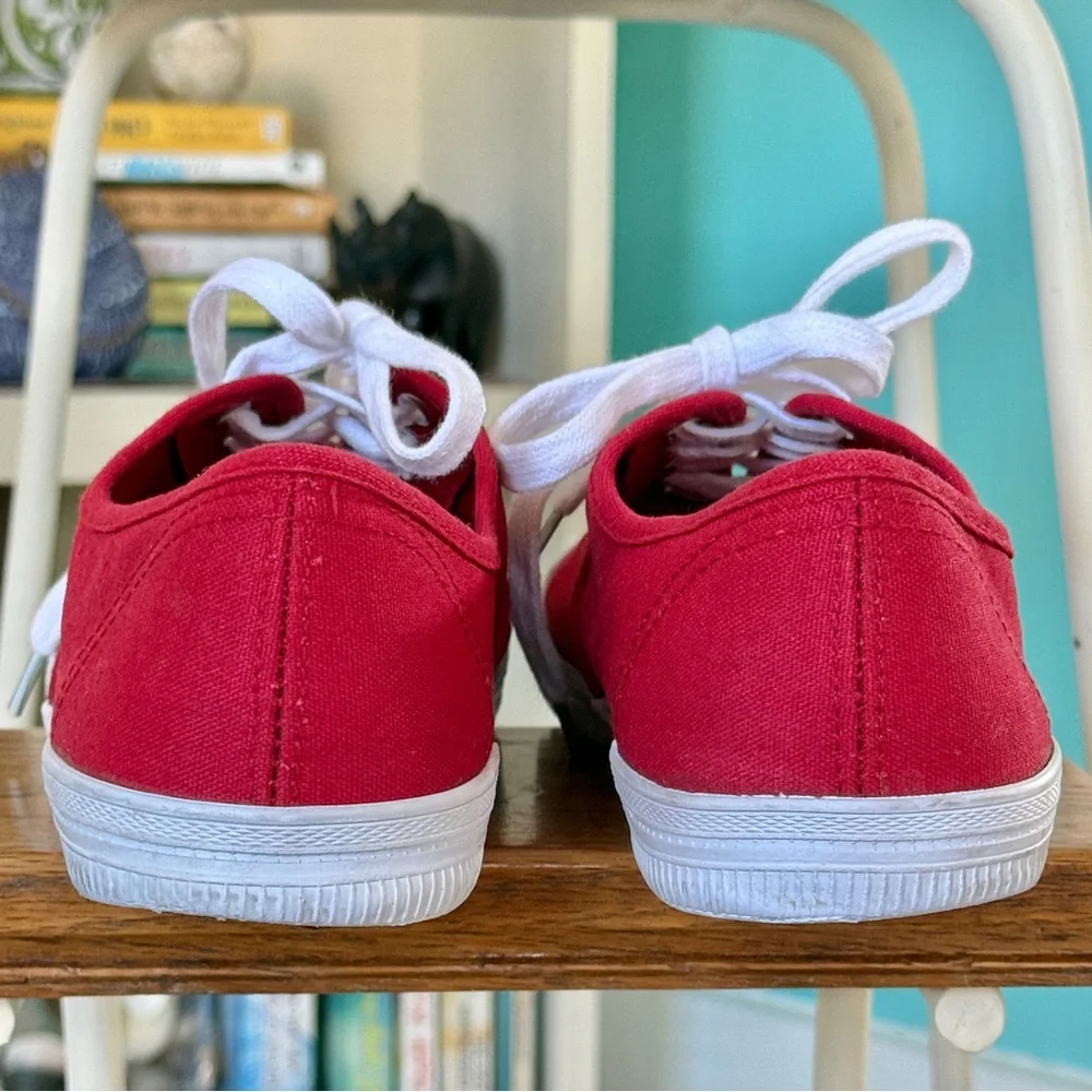 American Eagle Outfitters vibrant red